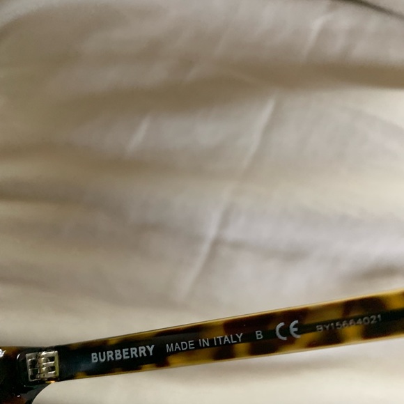 Burberry Frames and Case Combo - Picture 3 of 6